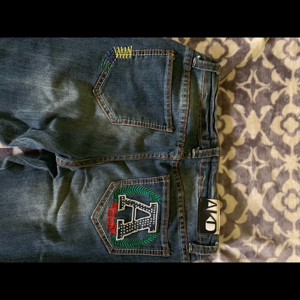Jeans - Picture 3 of 4